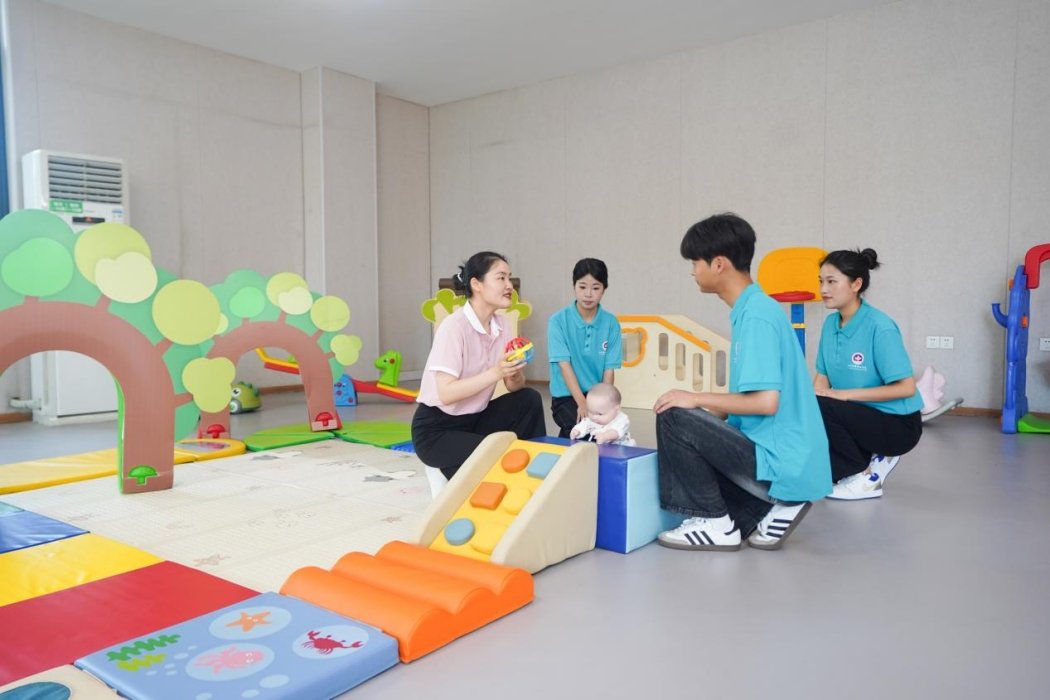 颁发成都中医药大学学士学位证书